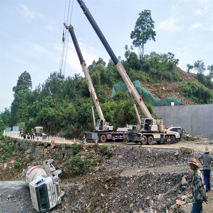 昆明昆明24小时应急道路救援吊装吊装现场实拍